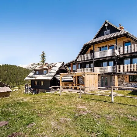 Zvoh, Krvavec, Ski-in, Ski-out Cerklje na Gorenjskem