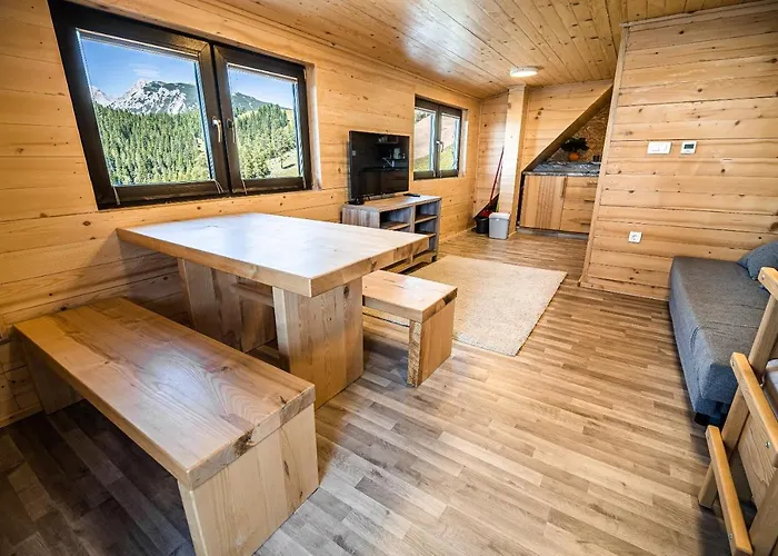 Zvoh, Krvavec, Ski-in, Ski-out *