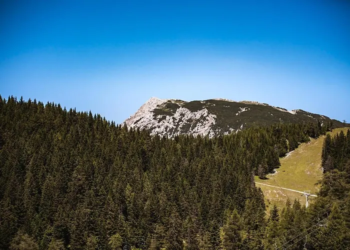 Zvoh, Krvavec, Ski-in, Ski-out * Cerklje na Gorenjskem