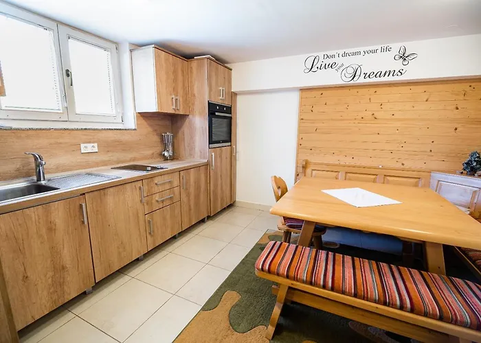 Zvoh, Krvavec, Ski-in, Ski-out * Cerklje na Gorenjskem