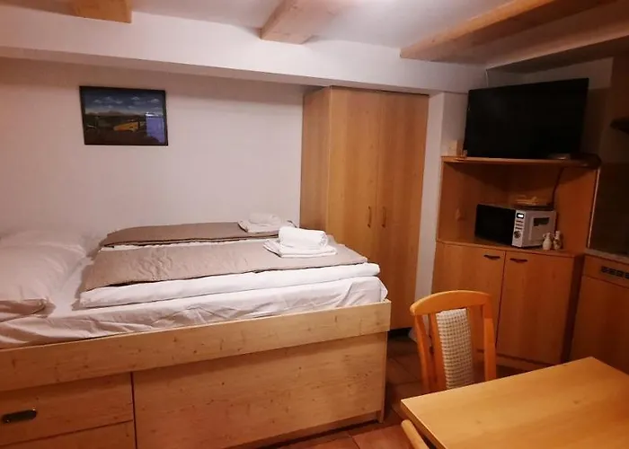 Zvoh, Krvavec, Ski-in, Ski-out Apartament *