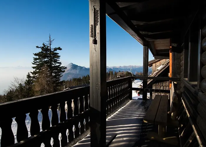 Zvoh, Krvavec, Ski-in, Ski-out Cerklje na Gorenjskem